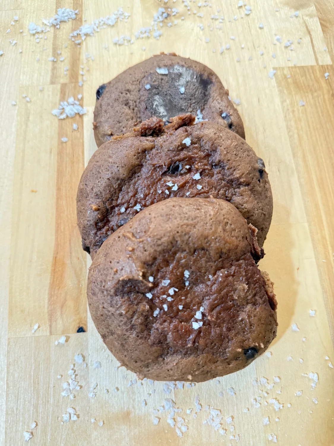 Chocolate lava stuffed cookies